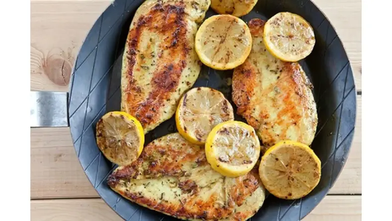 غذای رژیمی با مرغ آب پز