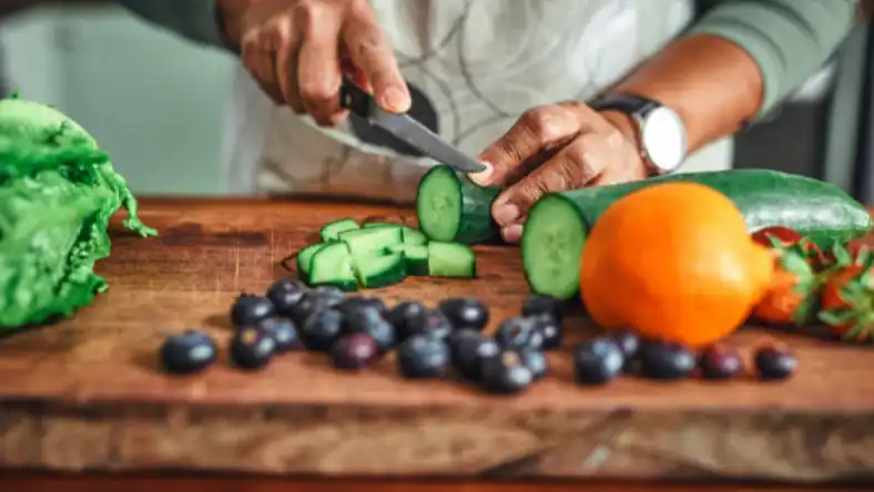 خواص آب کرفس و سیب برای لاغری